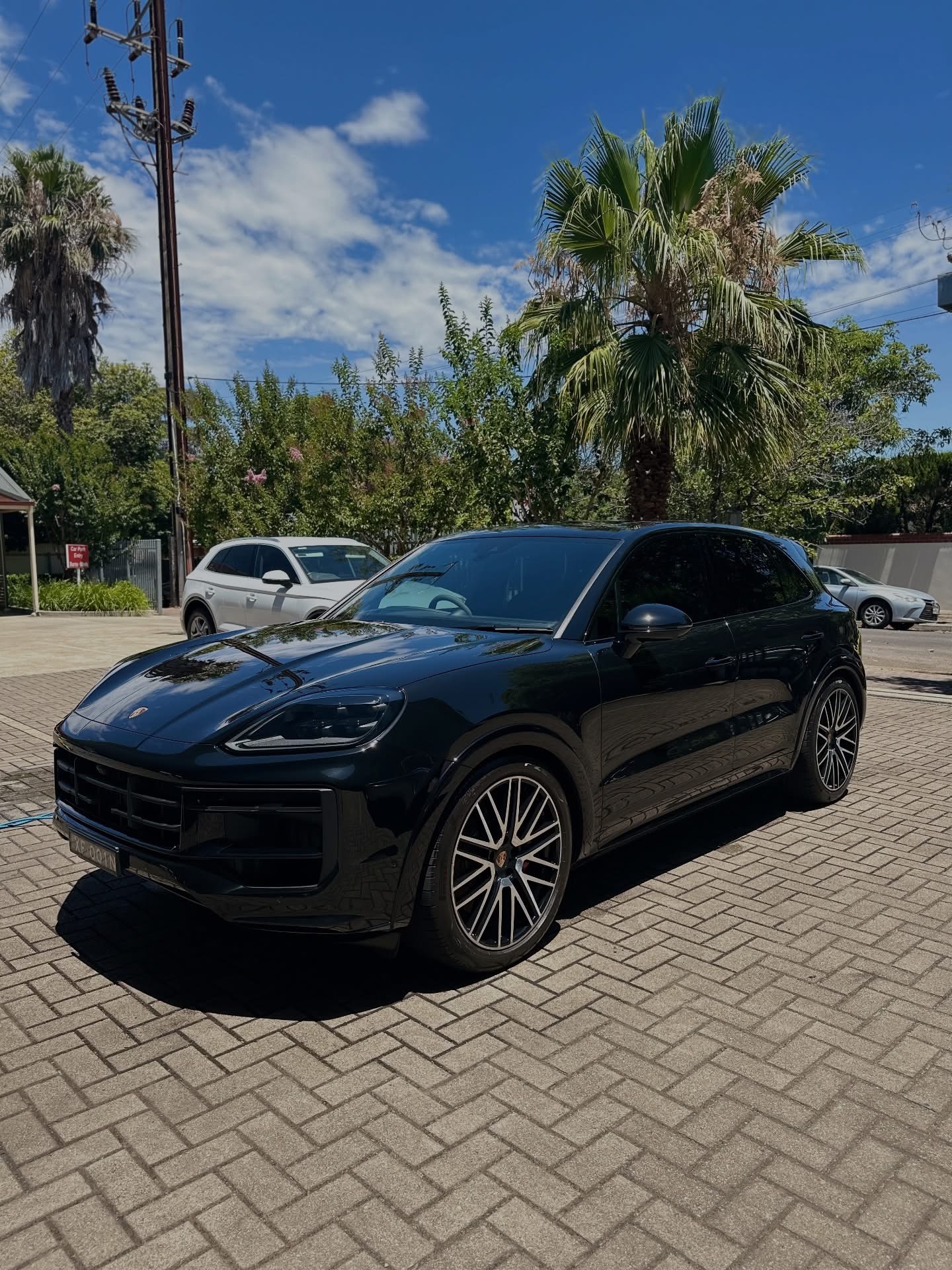 Porsche Cayenne after detailing