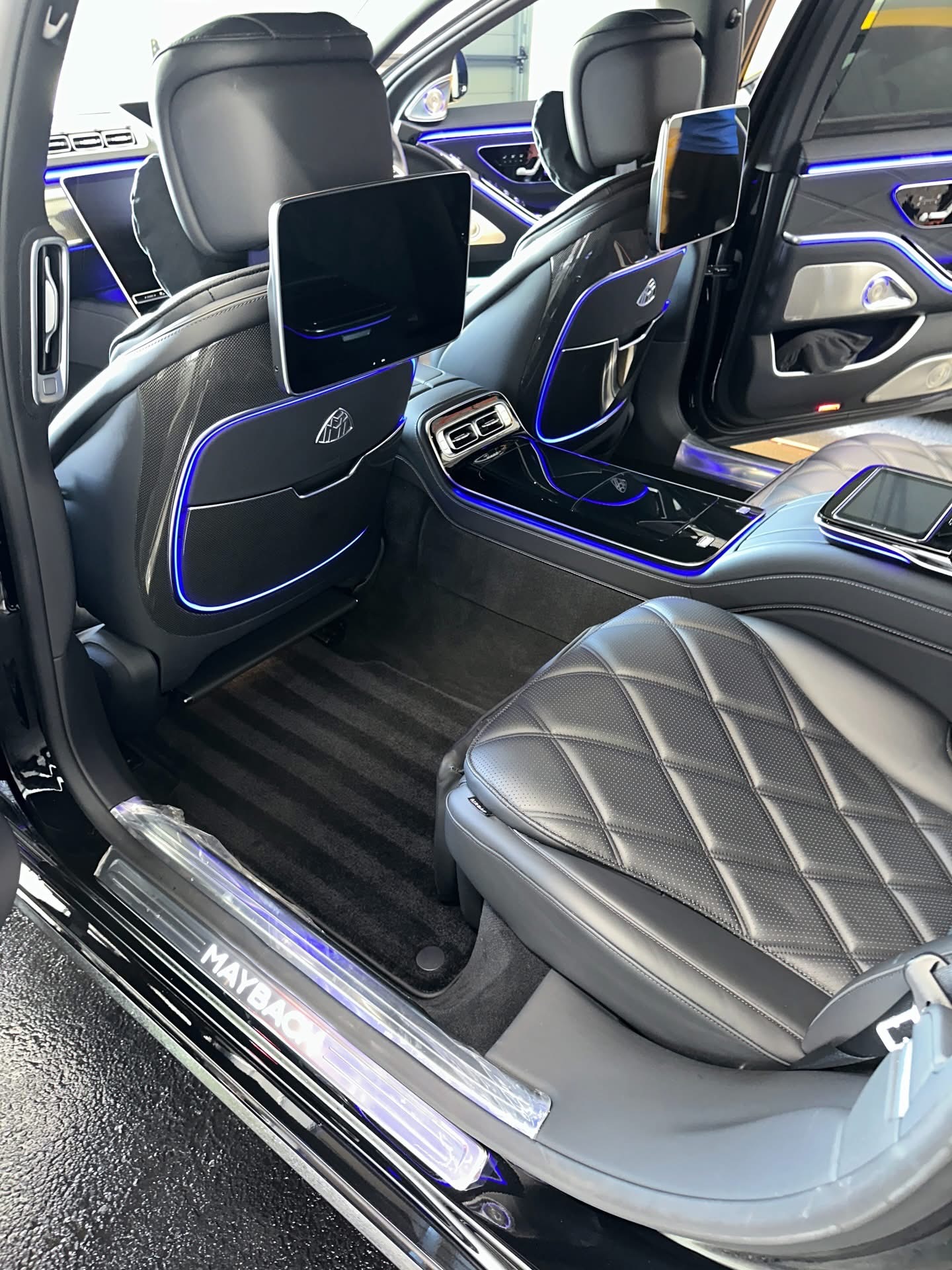 Mercedes-Maybach rear interior